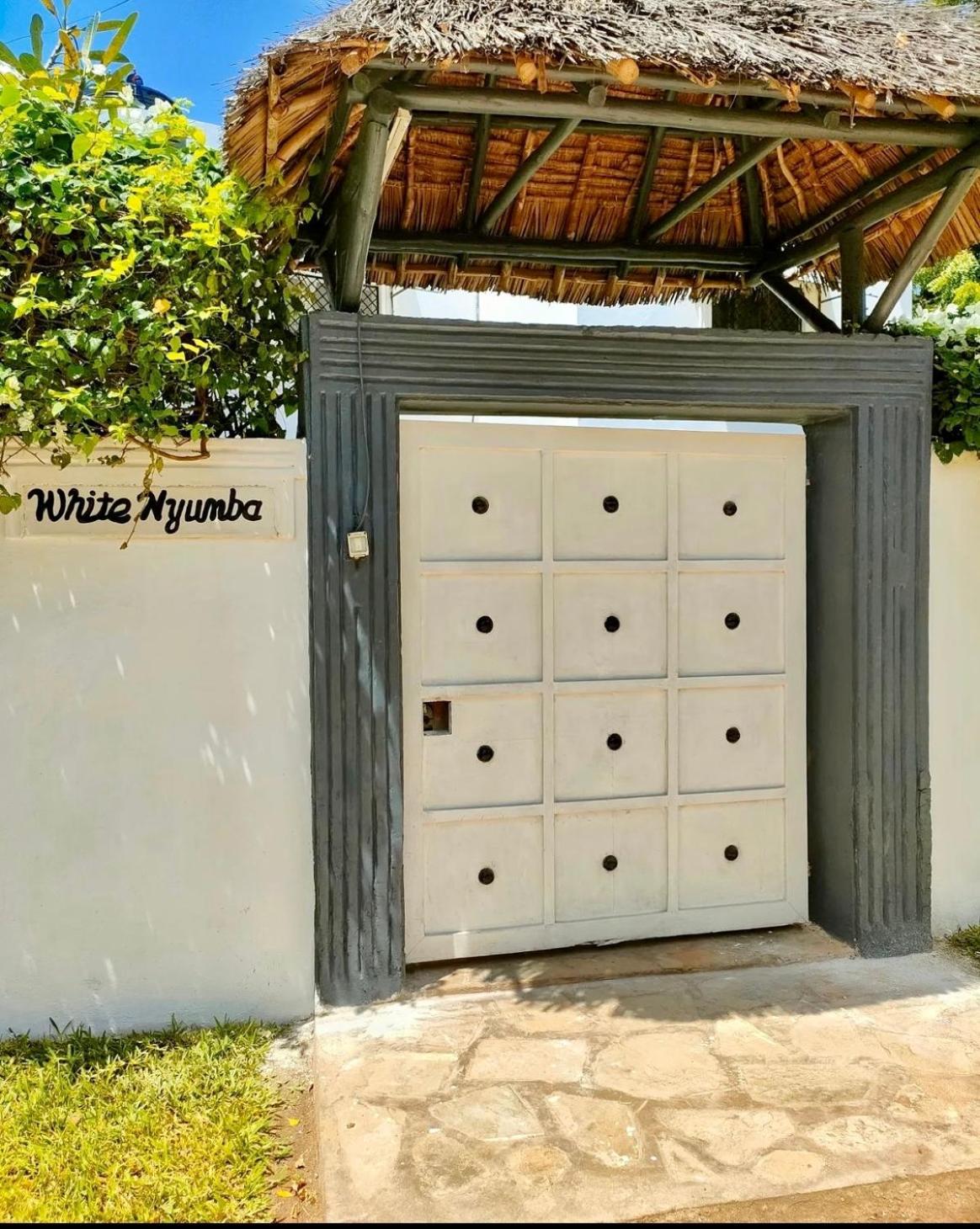 Ferienwohnung White Nyumba Malindi Exterior foto